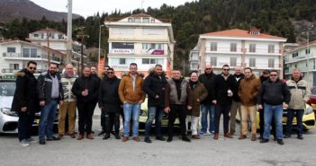 Τα μέλη του Mercedes Taxi Club έκοψαν την πίτα τους
