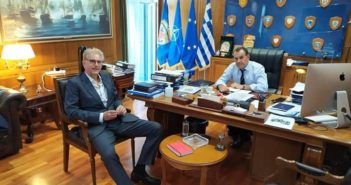 Για τη μετεγκατάσταση της Πυροσβεστικής Υπηρεσίας Εύβοιας συζήτησαν Πνευματικός και Υπουργός Εθνικής Άμυνας