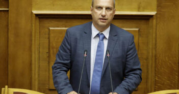 Γιάννης Οικονόμου: Oι αιφνιδιασμοί δεν βοηθούν